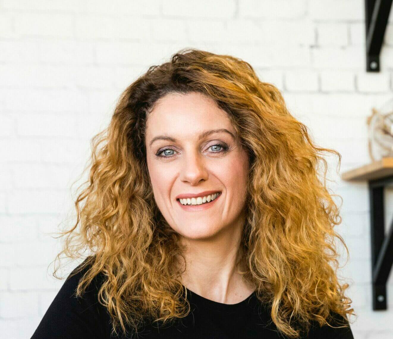 Roisin Parkes Headshot